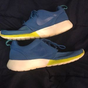 Nike Roshe Run Size 10.5